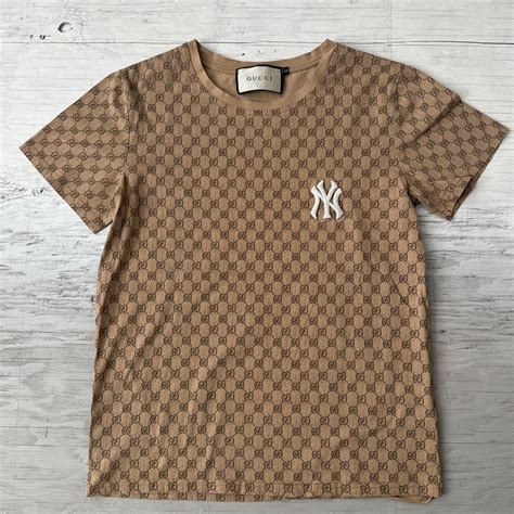 ny yankees gucci logo.